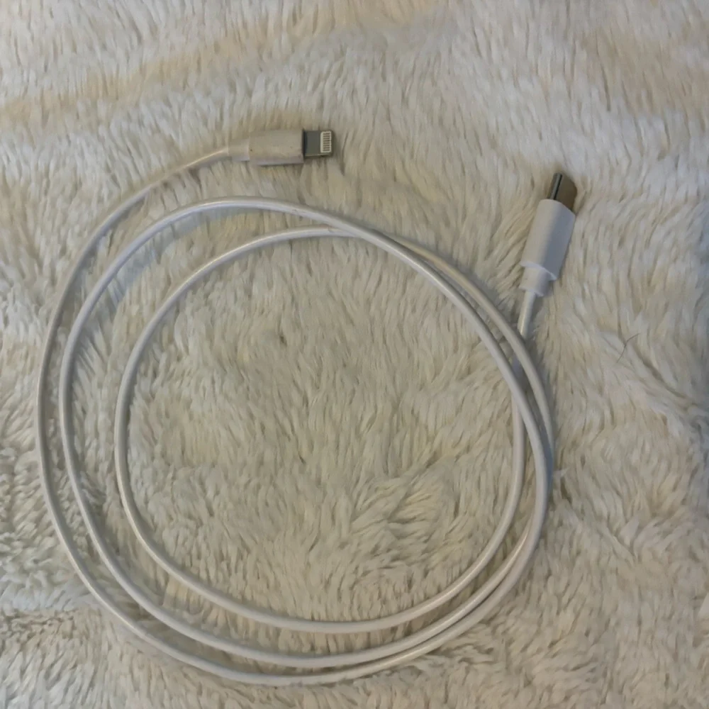 iPhone to USB-C Charging Cables (2 cables)